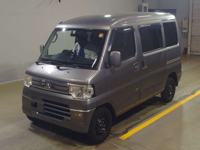 18224 Mitsubishi Minicab van U61V 2013 г. (TAA Yokohama)